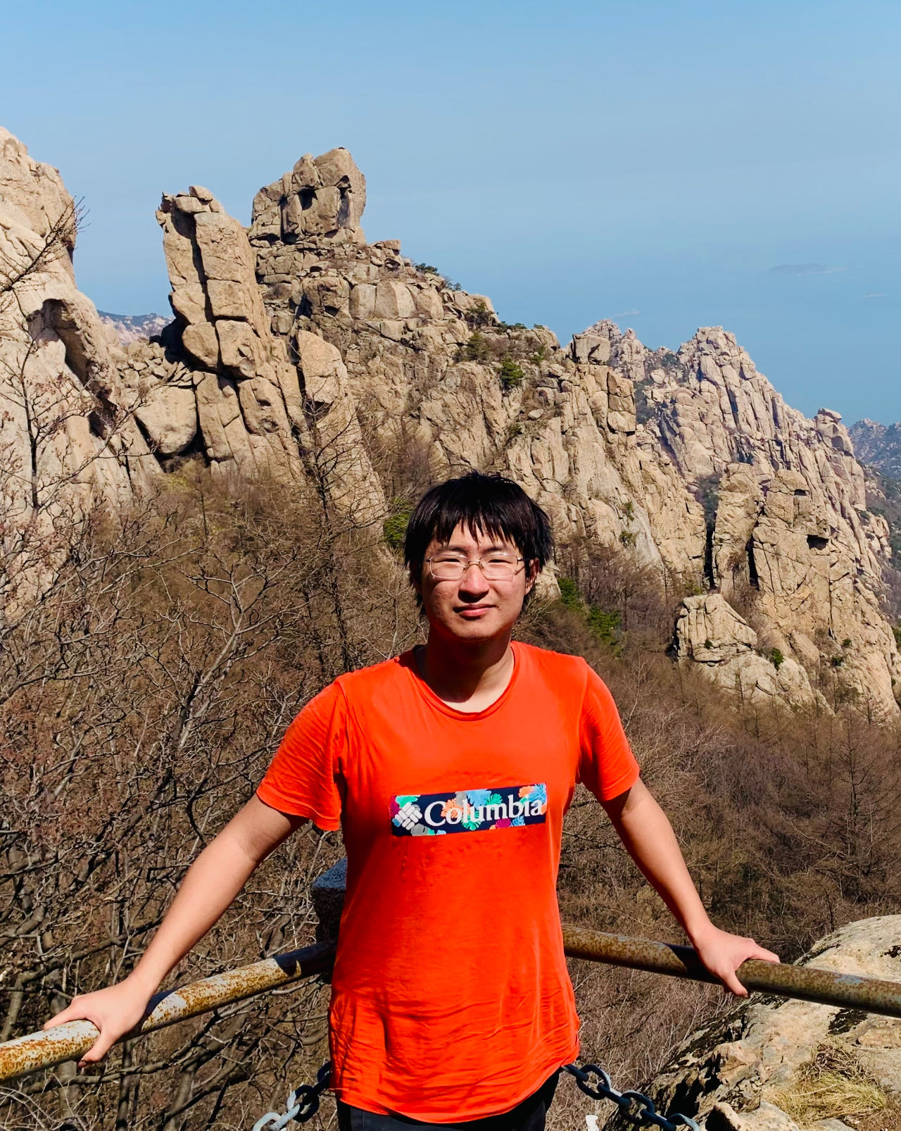 赛后采访：李明感言“团队合作战胜一切”！的简单介绍