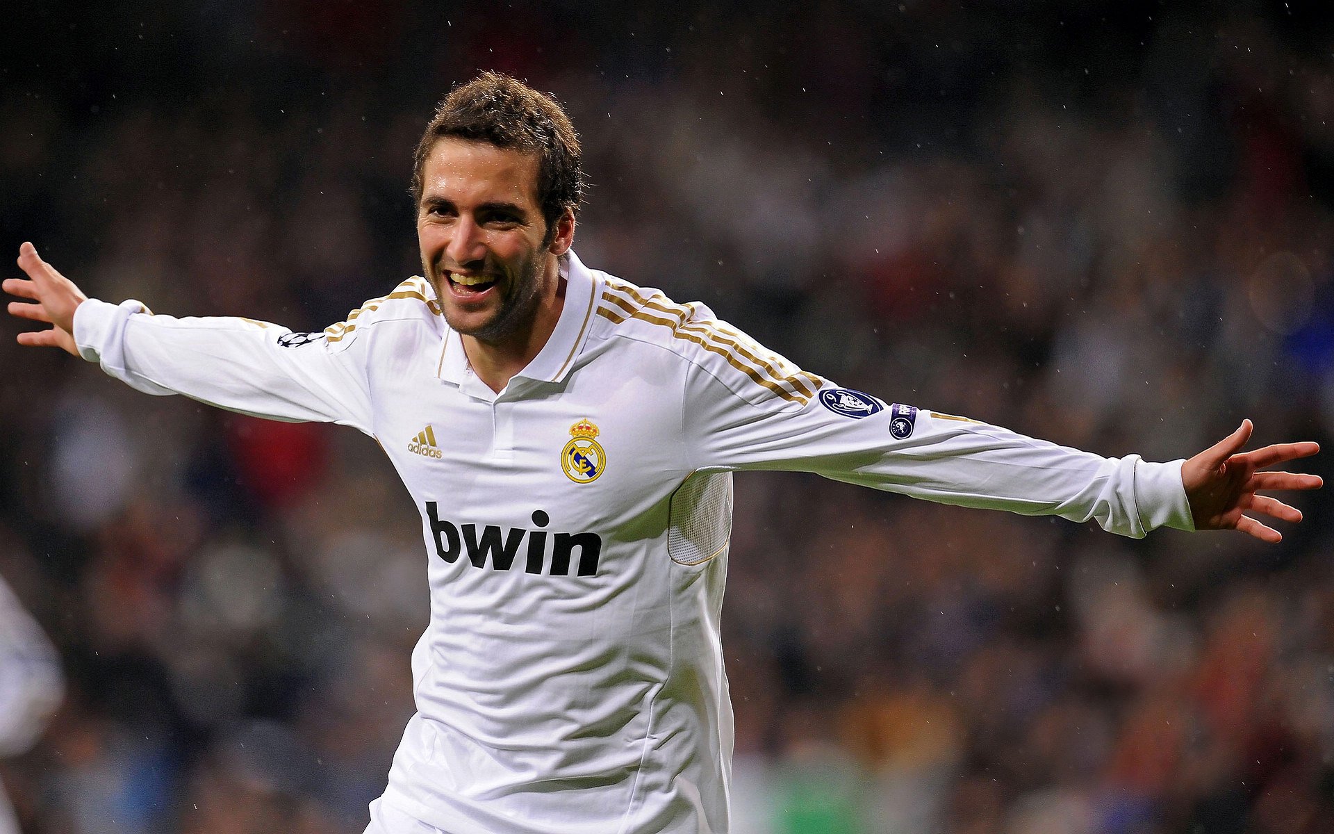 “足球文化节：全民参与，共享足球乐趣”，足球文化节内容怎么写