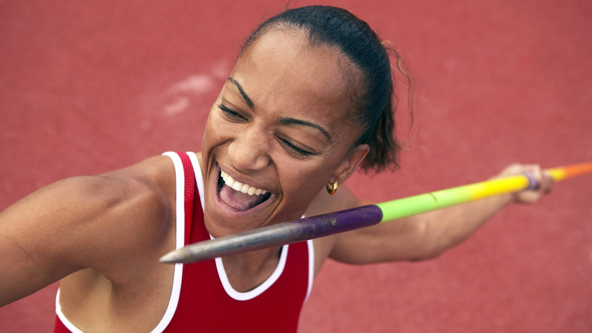 米兰体育在线下载-车手独家访谈：比赛中的秘密武器，采访赛车手常问问题